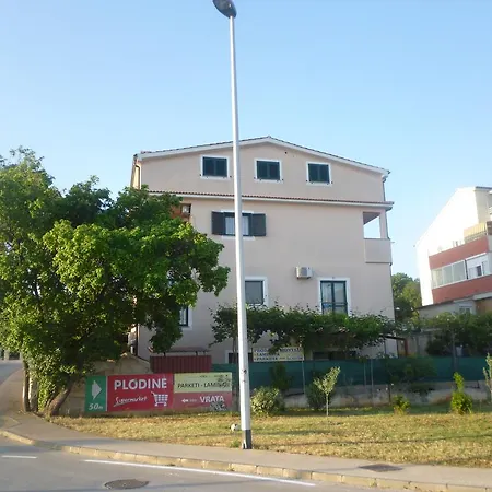 Accomodation Suran Apartment *